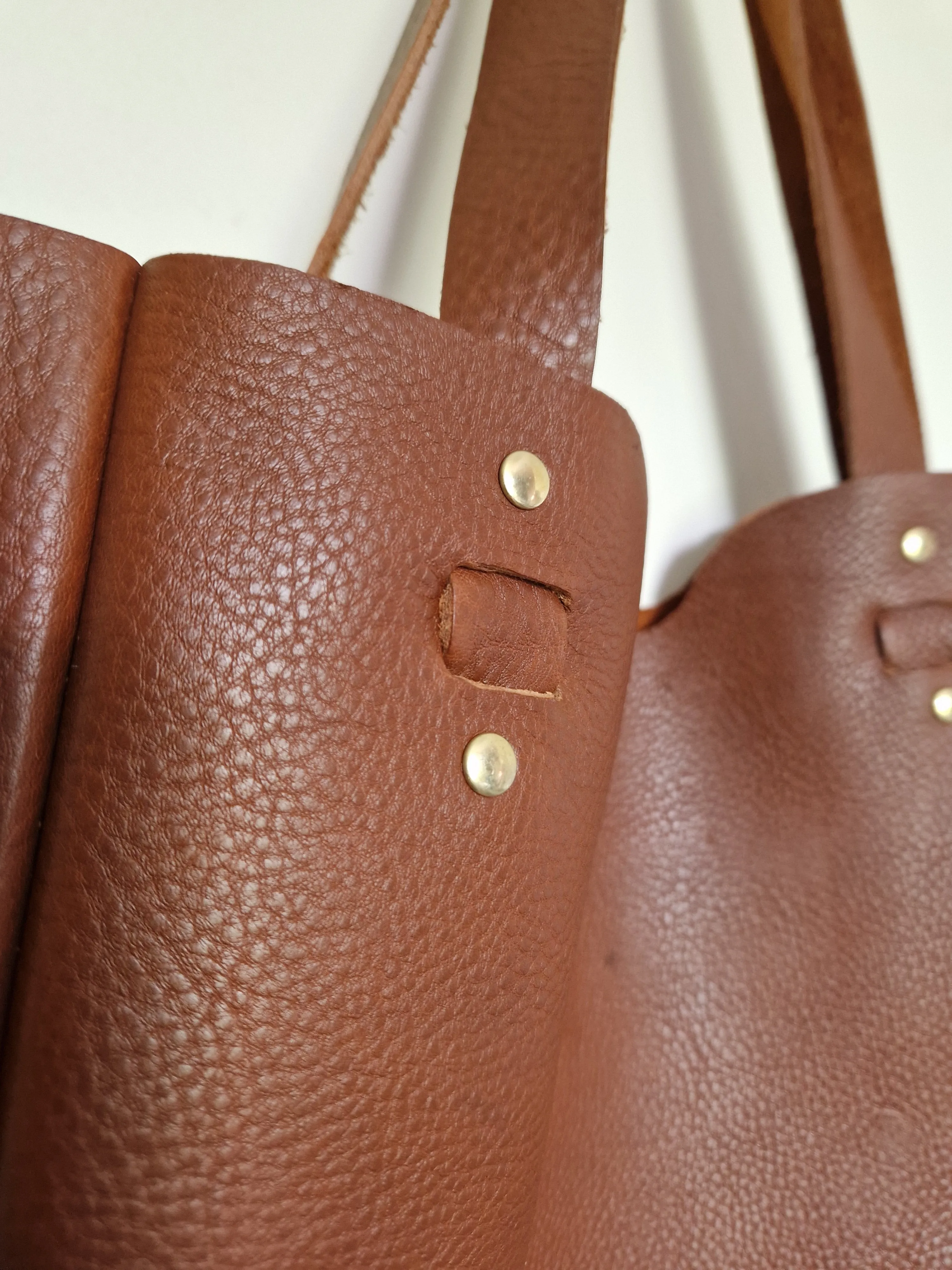 CHANTRY TOTE BAG in Cinder Black