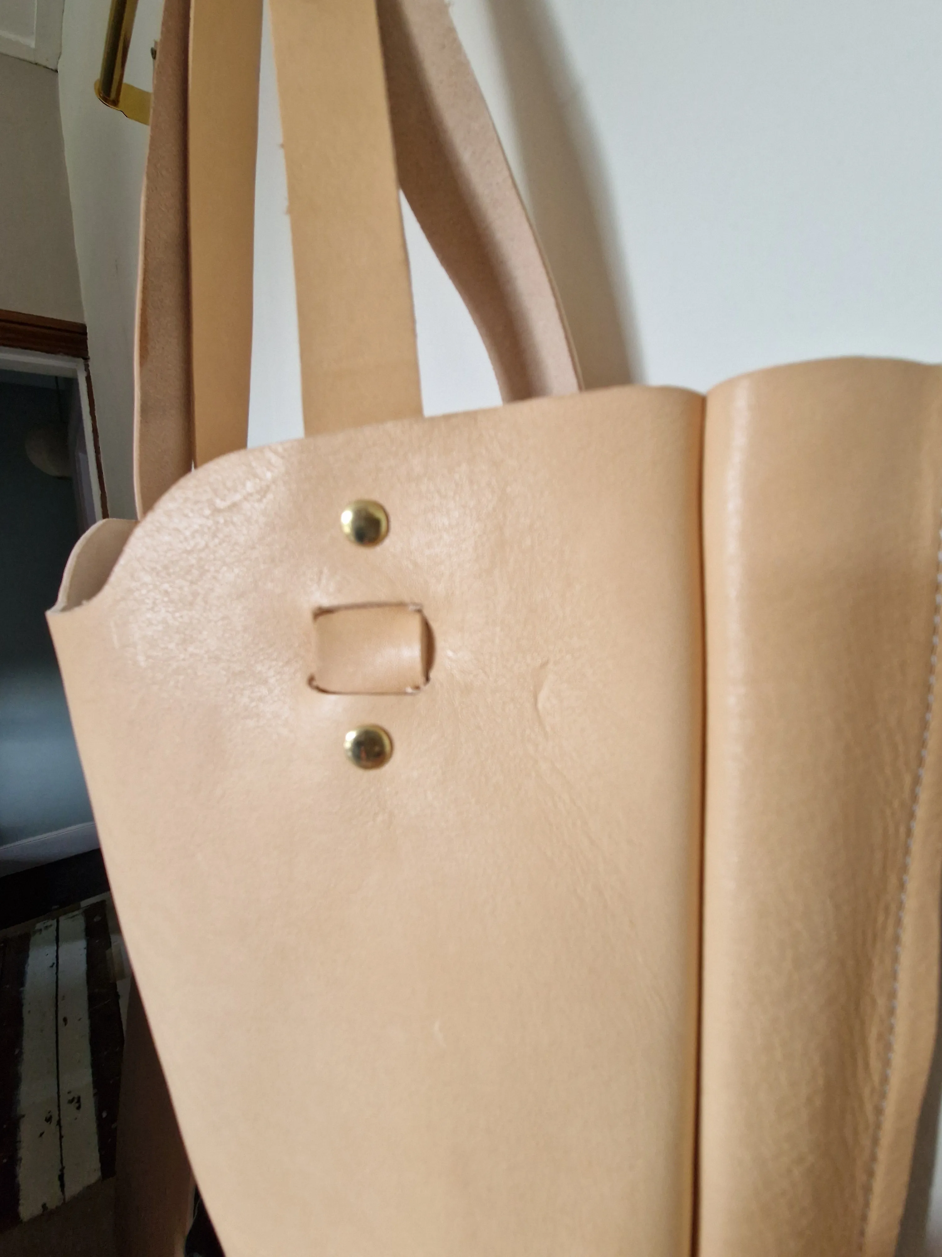 CHANTRY TOTE BAG in Cinder Black