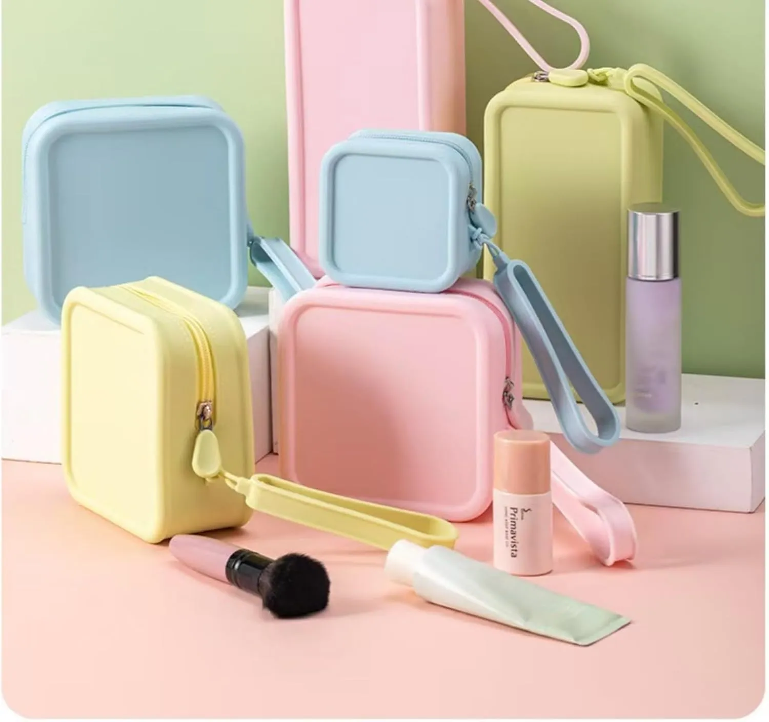 Cute Waterproof Silicone Makeup Bag for Travel, Aesthetic Silicone Toiletry Bag Cosmetic Pouch Women Men (Green, M)
