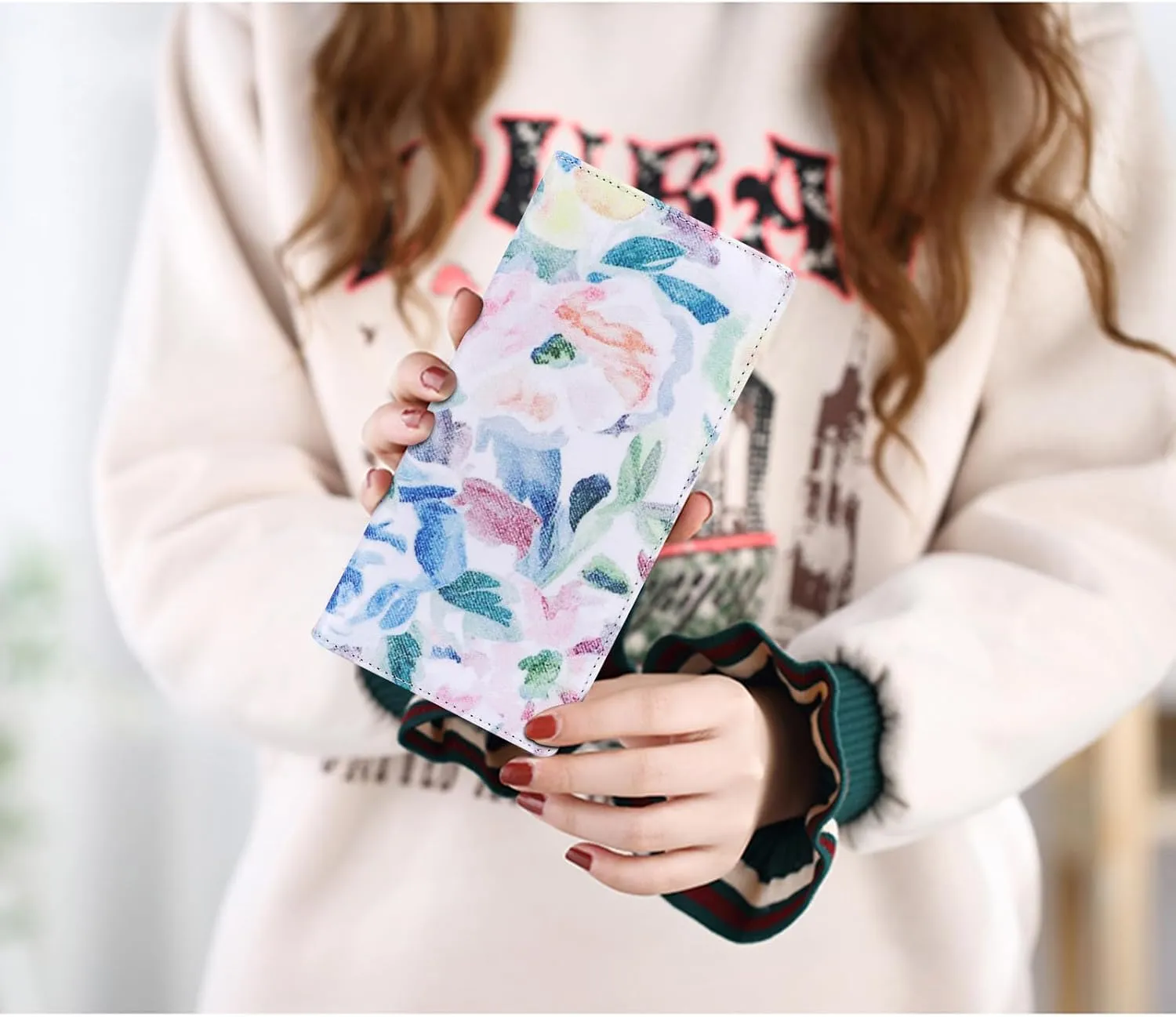 HUA ANGEL Ultra Slim Thin Women Wallet, RFID Blocking Credit Card Holder Bifold Long Purse Magnetic Buckle Ladies Billfold