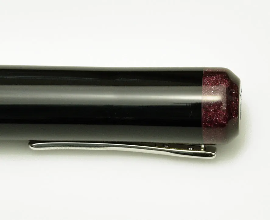 Model 02 Intrinsic Fountain Pen - Black & Cinnamaroon