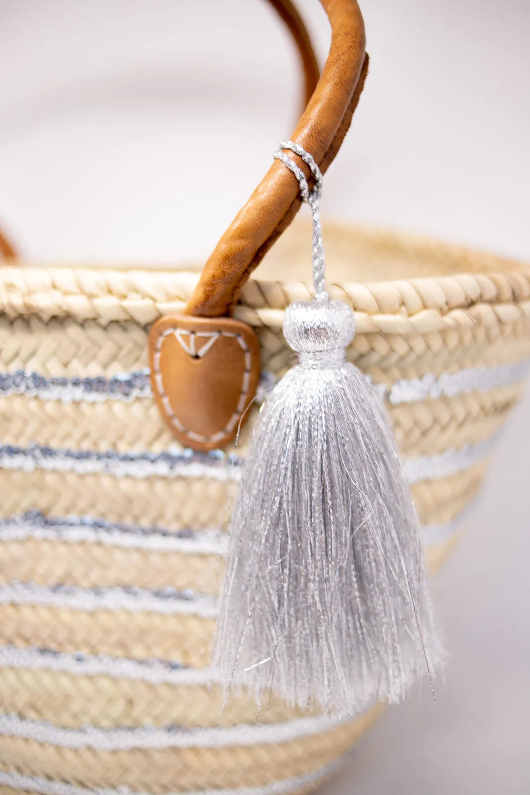 Silver/Gold Round Straw Bag