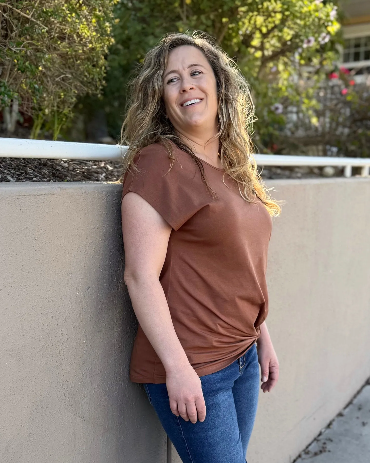 SITA tee in Cacao Brown