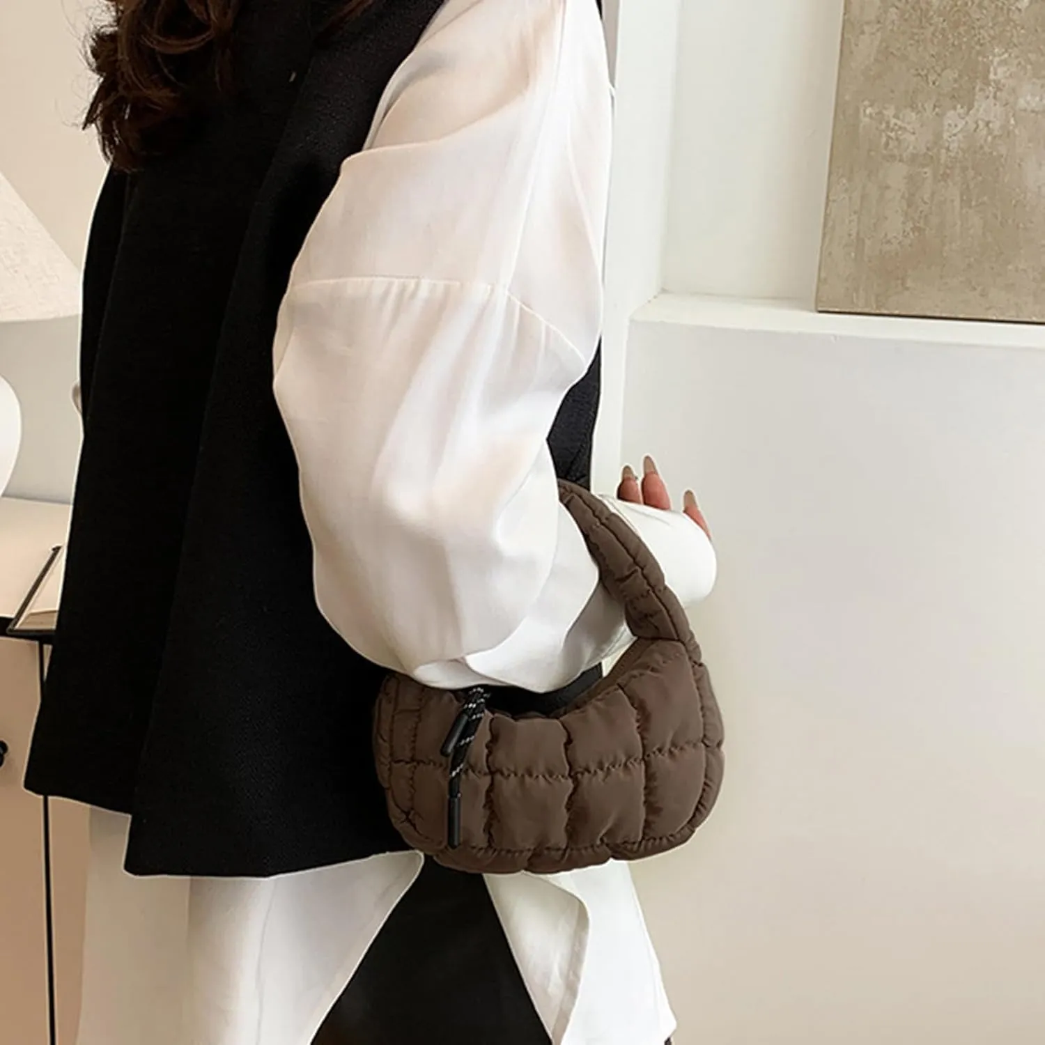 Small Puffer Purse, Mini Puffer Bag Wristlet Purses for Women Office Shopping, Lightweight Nylon Quilted Bag Gift