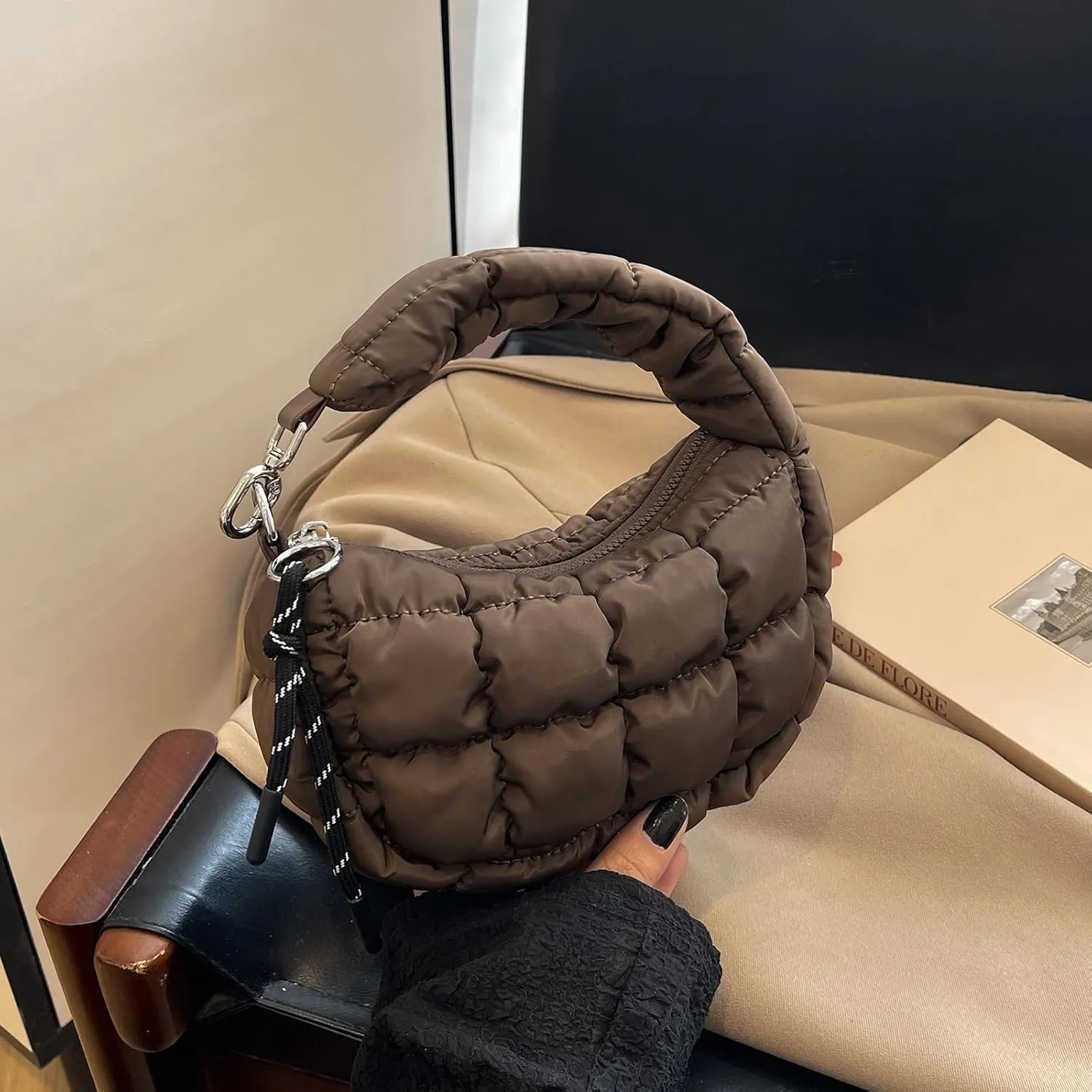 Small Puffer Purse, Mini Puffer Bag Wristlet Purses for Women Office Shopping, Lightweight Nylon Quilted Bag Gift