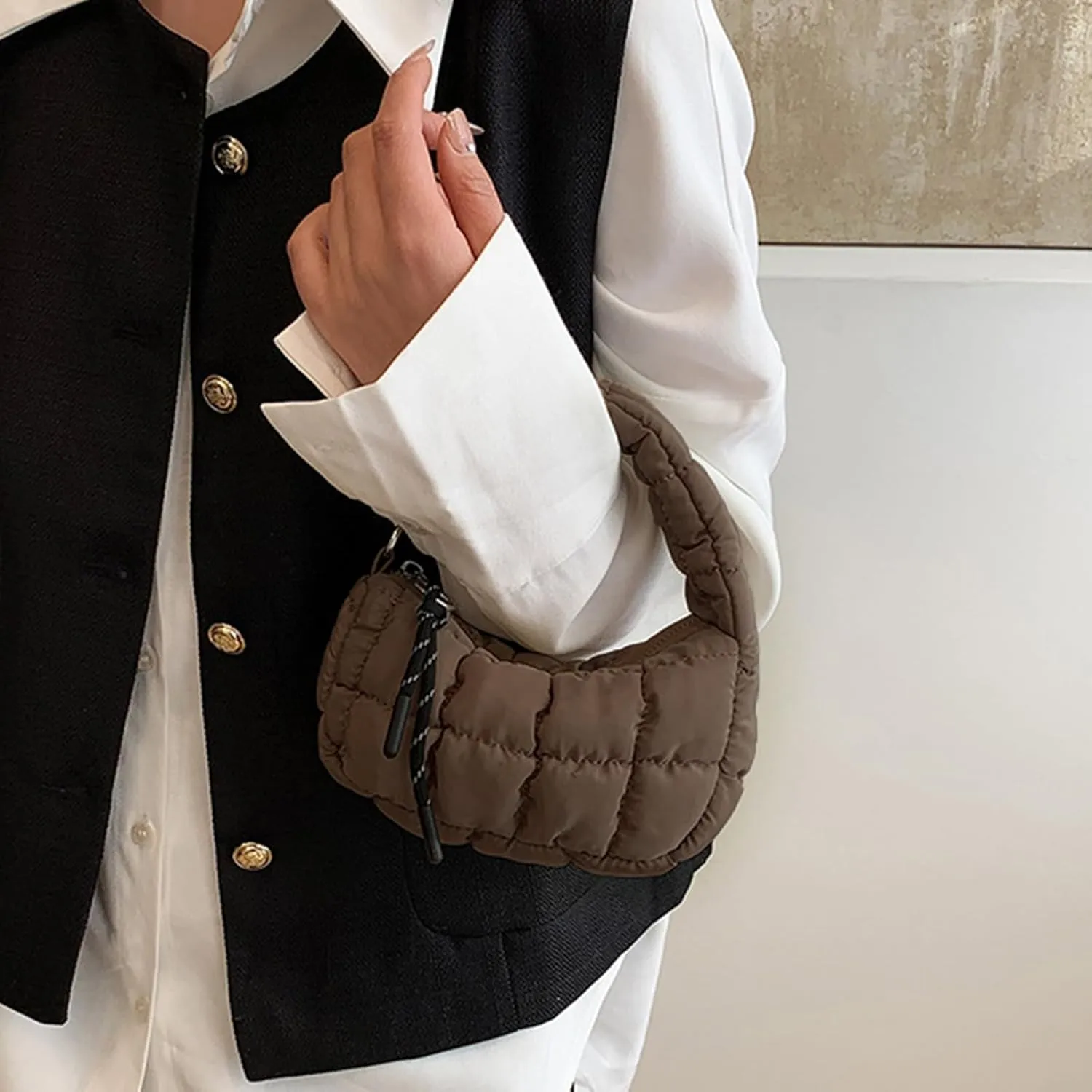 Small Puffer Purse, Mini Puffer Bag Wristlet Purses for Women Office Shopping, Lightweight Nylon Quilted Bag Gift