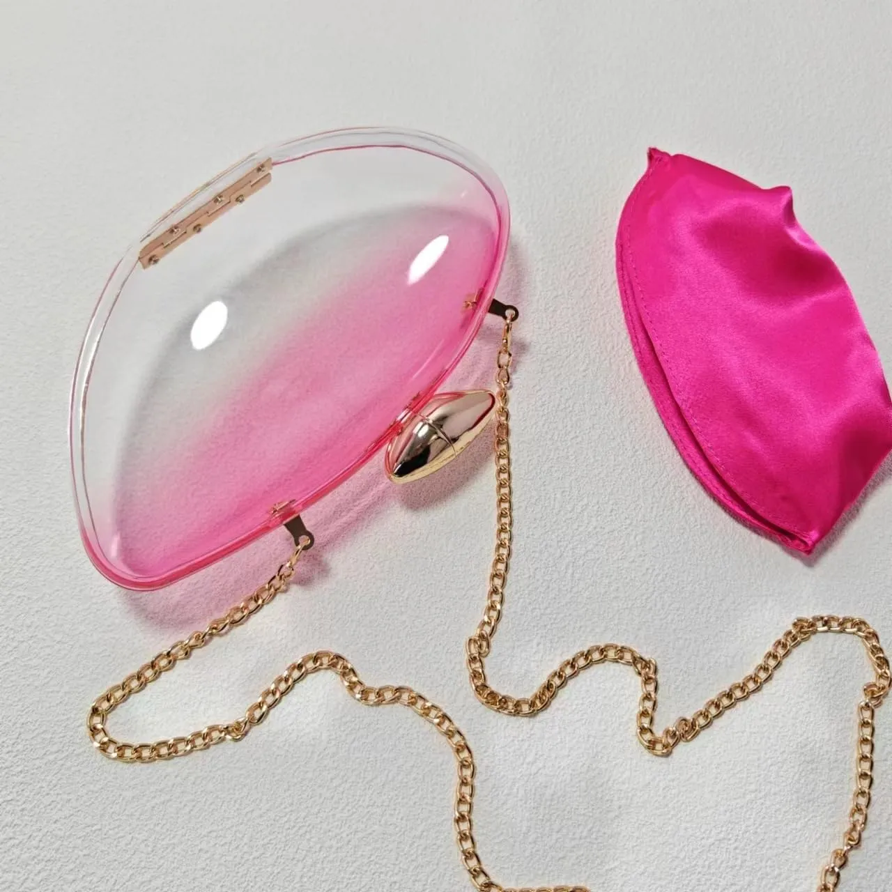 Women Acrylic Evening Clutch Purse Unique Clear Handbag with Detachable Chain for Wedding Party Prom, Transparent